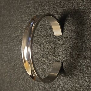 NWOT Stainless steel contoured cuff bracelet